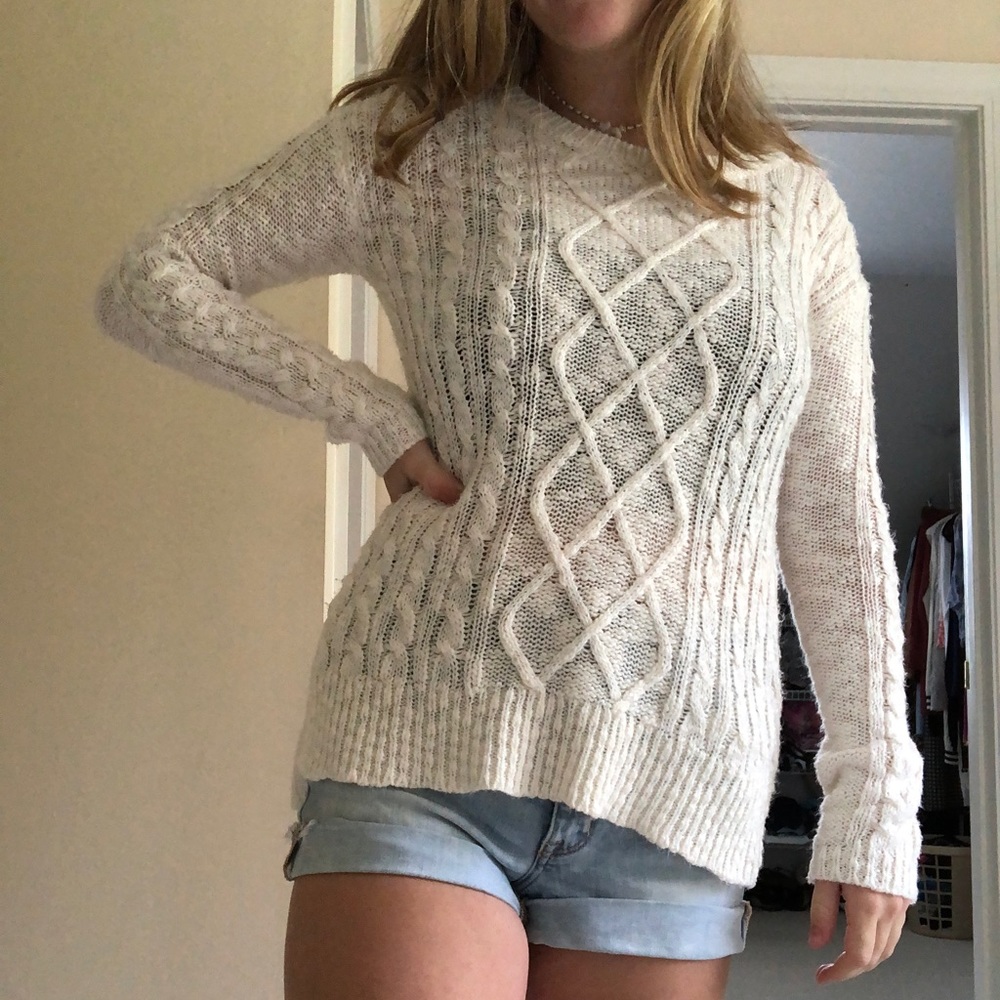 White Aeropostale sweater
